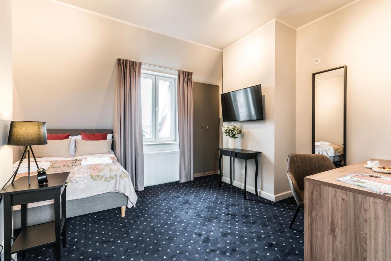 Serenity Aparthotels - Old Town Poznan By Friendly Apartments Exteriör bild