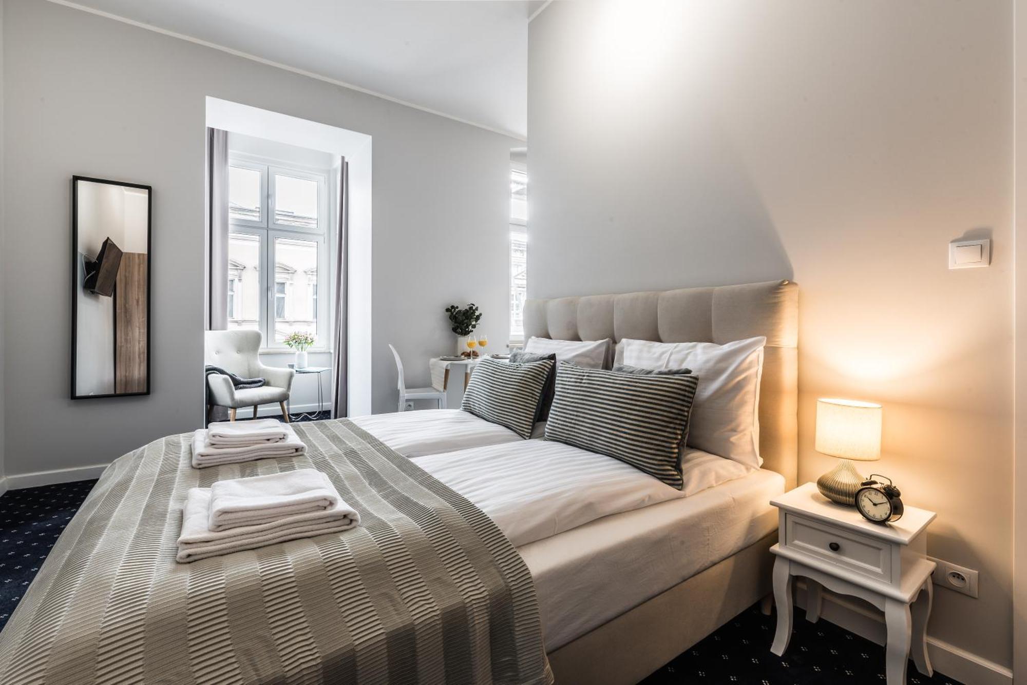 Serenity Aparthotels - Old Town Poznan By Friendly Apartments Exteriör bild