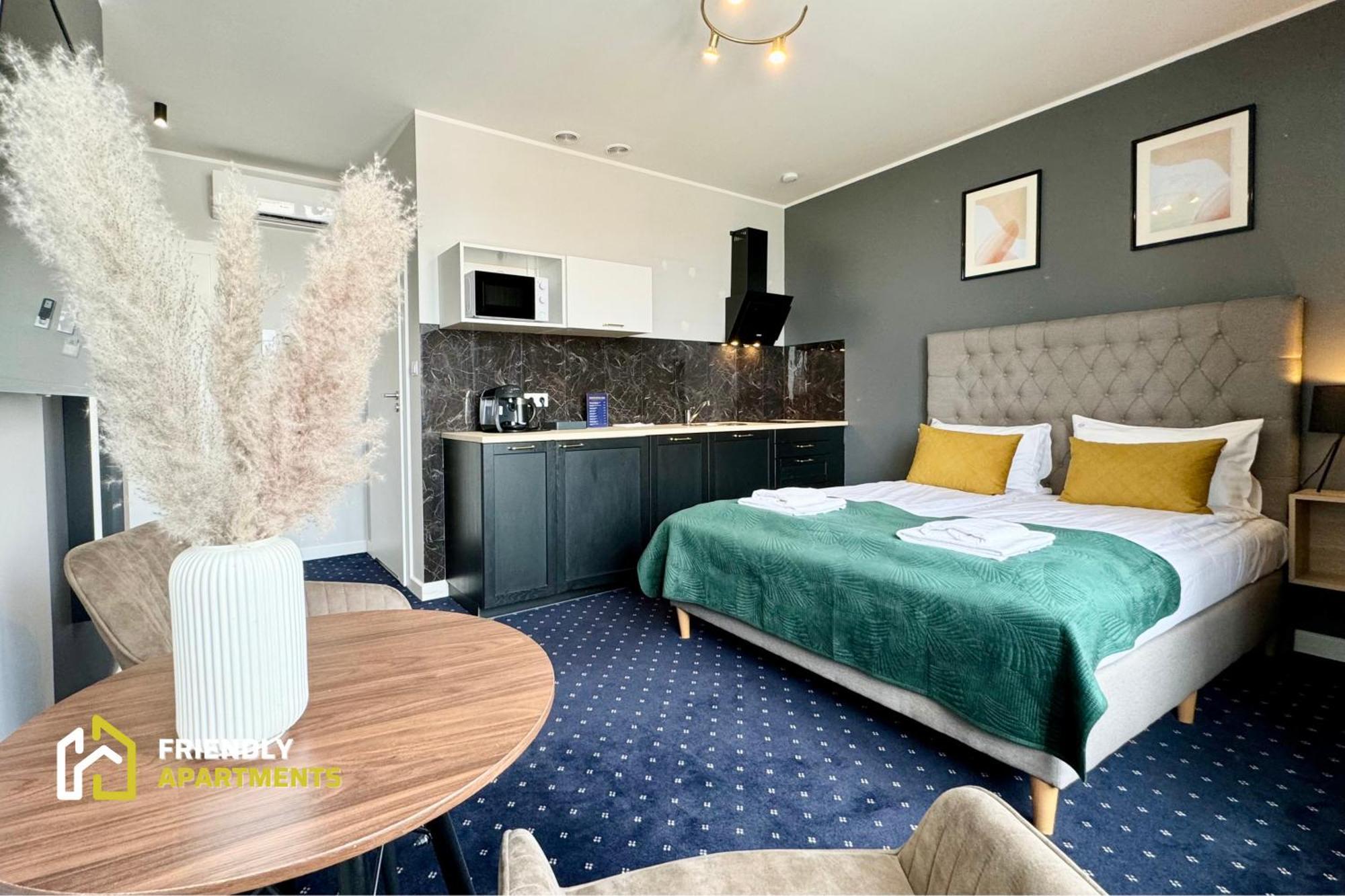 Serenity Aparthotels - Old Town Poznan By Friendly Apartments Rum bild