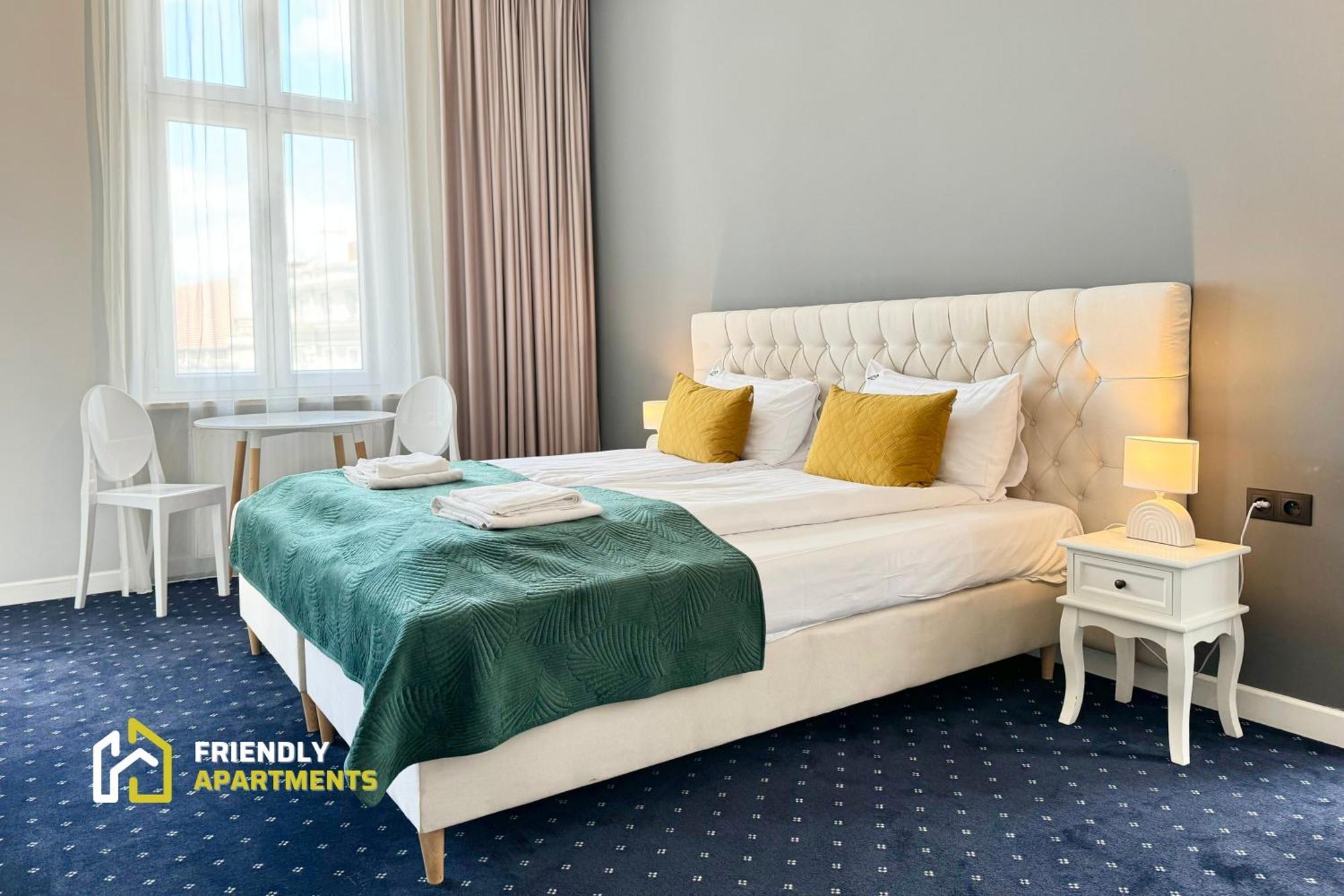 Serenity Aparthotels - Old Town Poznan By Friendly Apartments Rum bild